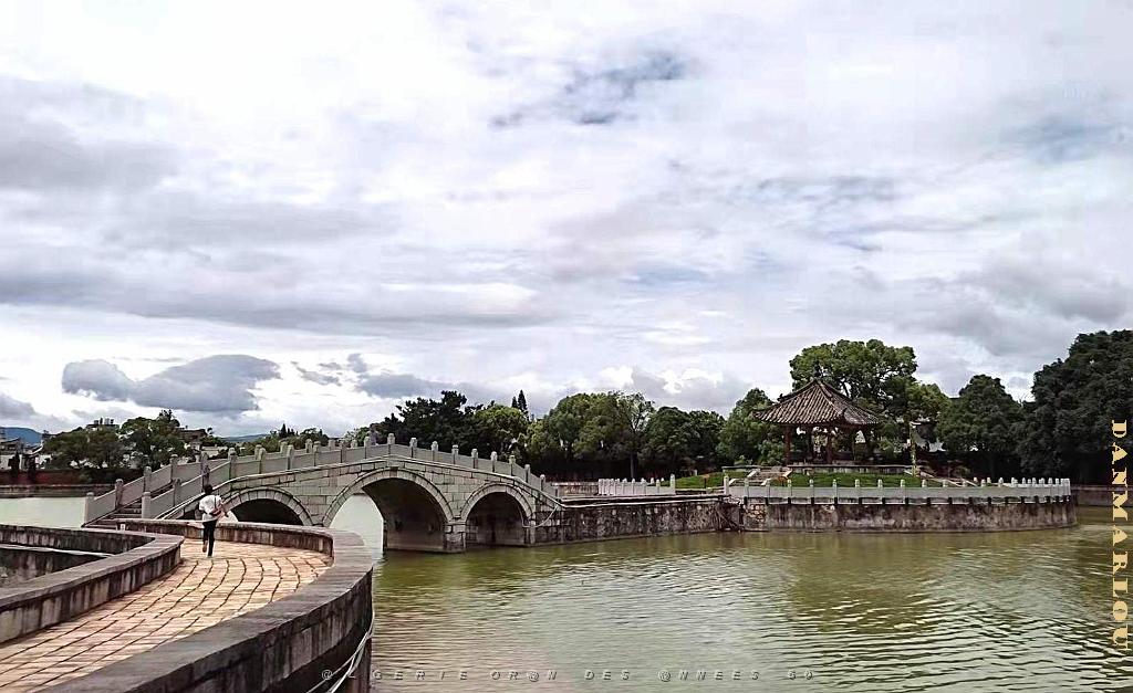 JIUNSHUI TEMPLE DE CONFUCIUS (49).jpg